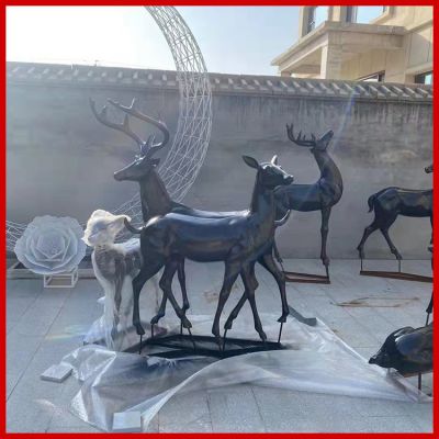 大型銅雕戶(hù)外草坪鹿雕塑