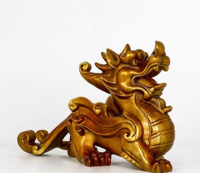 室內(nèi)創(chuàng)意不銹鋼噴金烤漆招財(cái)貔貅雕塑