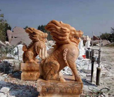 鎮(zhèn)宅晚霞紅狗神獸石雕有什么寓意？