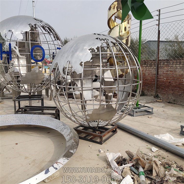 不銹鋼鏡面金屬戶(hù)外校園擺件地球儀雕塑