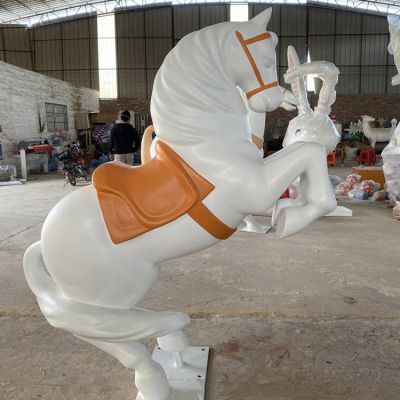 玻璃鋼卡通游樂場(chǎng)馬雕塑