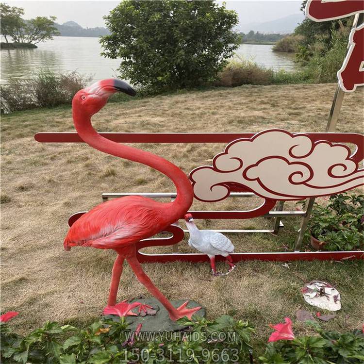 玻璃鋼仿真動(dòng)物景觀戶外園林景觀火烈鳥(niǎo)雕塑