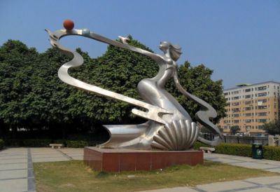商場(chǎng)戶(hù)外擺放不銹鋼跳舞的仙女雕塑