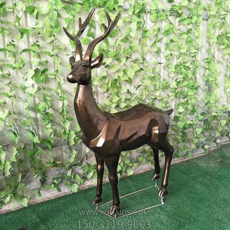 幾何鹿，玻璃鋼塊面抽象動物擺件雕塑
