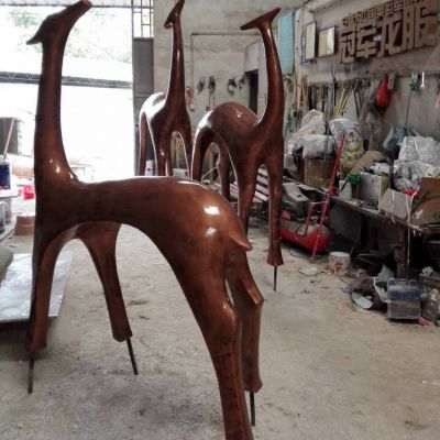 不銹鋼仿真小鹿雕塑是怎么制作出來的？