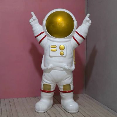 玻璃鋼卡通太空人物景區航天展裝飾小品