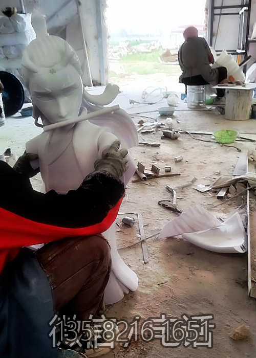 內(nèi)部貼布安裝龍骨拼裝到一起