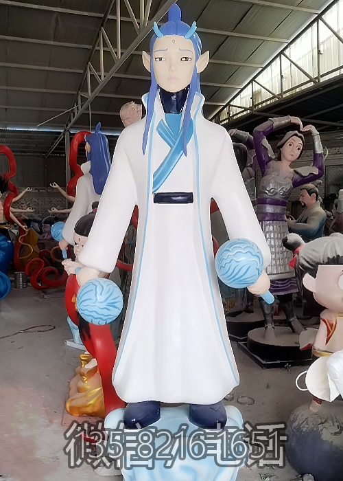 拿錘的敖丙雕塑