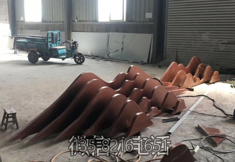 不銹鋼假山水池景裝飾抽象立體鐵藝山形山峰山巒造型