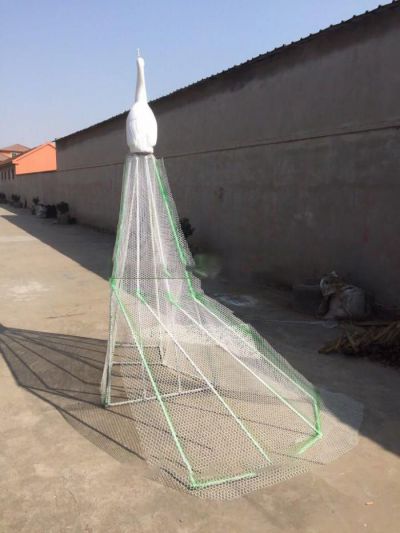 不銹鋼網格編織抽象孔雀雕塑