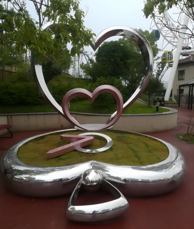 不銹鋼愛心造型樹池花池